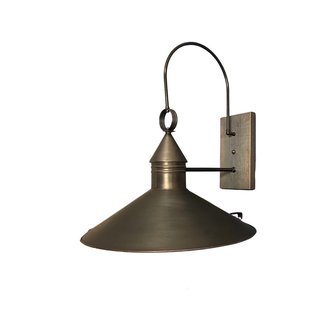 Beattie Barn Light 16" - Wall Mount