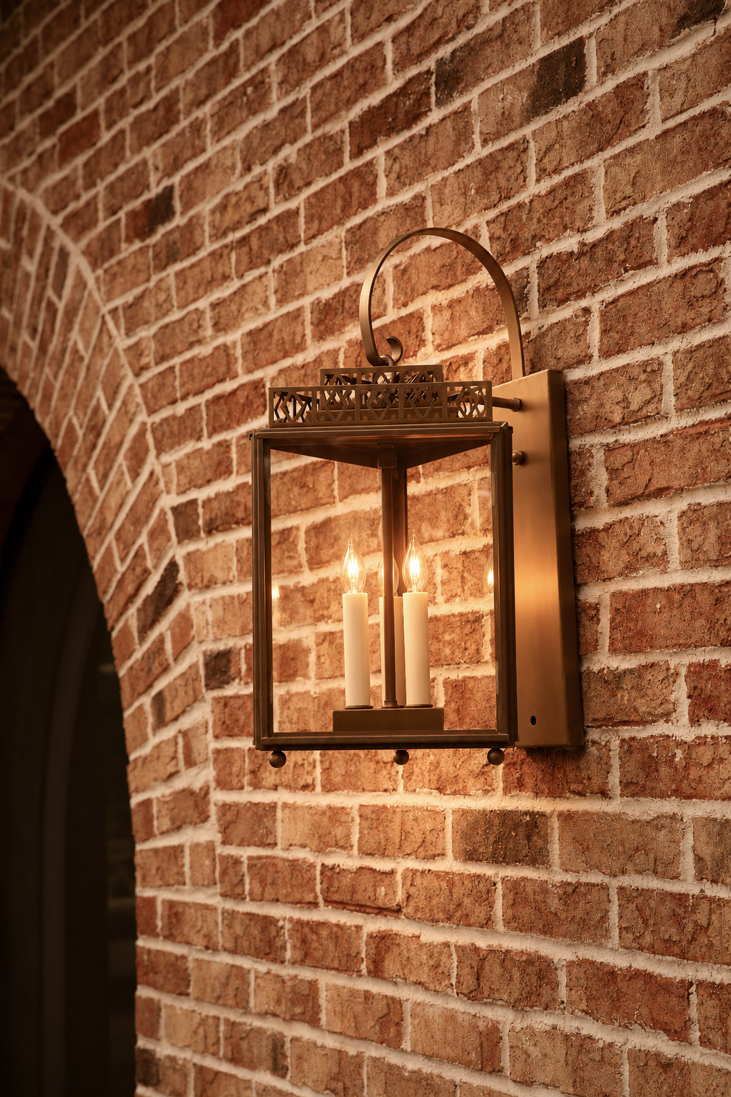 Jefferson Wall Mount Lantern