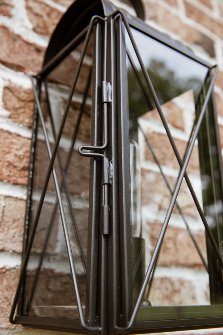 Tavern Wall Mount Lantern